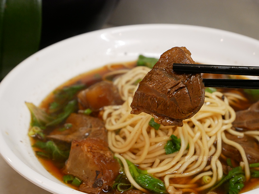 台中北屯牛肉麵緣起麵食館販售牛肉麵、水餃、湯品北平路美食 (11).png