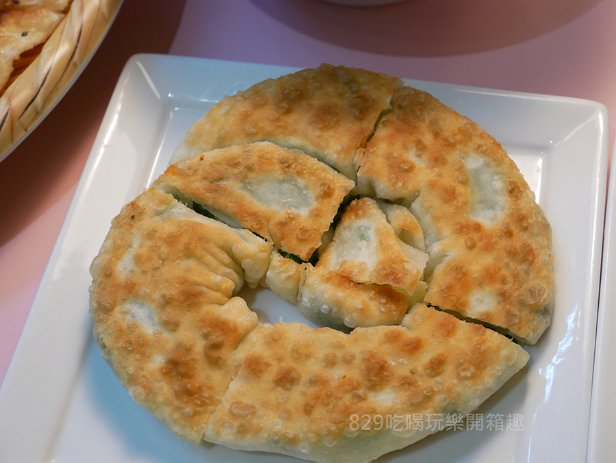 【台中西區】粳餅商行｜綜合羹飯飯、麵、米粉一次滿足｜手工綠豆鍋餅、蔥花油餅、牛肉捲餅口感外酥內軟Q彈｜RE紅包、振興卷｜科博館附近平價美食40元起 (12) 拷貝.png