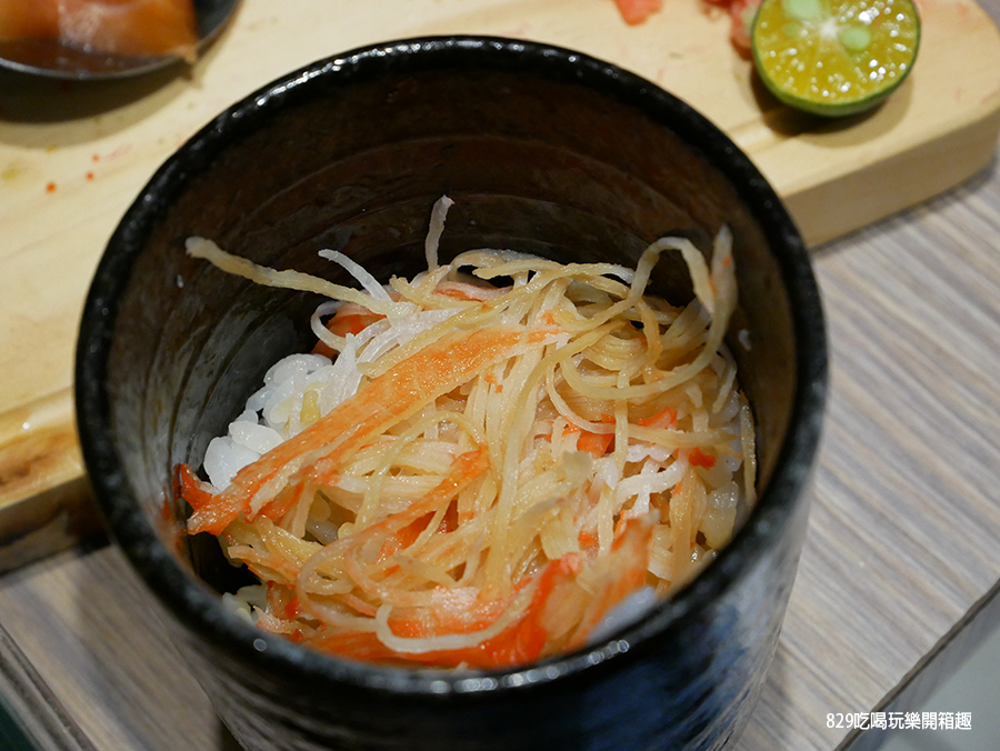 【台中西區日式料理、壽司】小鮨食事日式料理｜台中教育大學附近的平價日式料理高CP值｜丼飯最便宜110元還免收服務｜推薦必吃的隱藏版料理｜uber eat可外送 (29).png