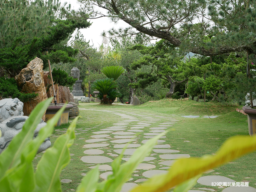 【台南景點】玄空法寺｜文物館內免費欣賞千年古佛塑像｜過年拜拜、踏青、旅遊、網美拍照打卡熱門景點｜絕美景色讓你一秒出國｜免費停車大智山玄空法寺距離永興吊橋、曾文水庫、芒果的故鄉-玉井、玉井白色教堂、走馬瀨農場 (16).png