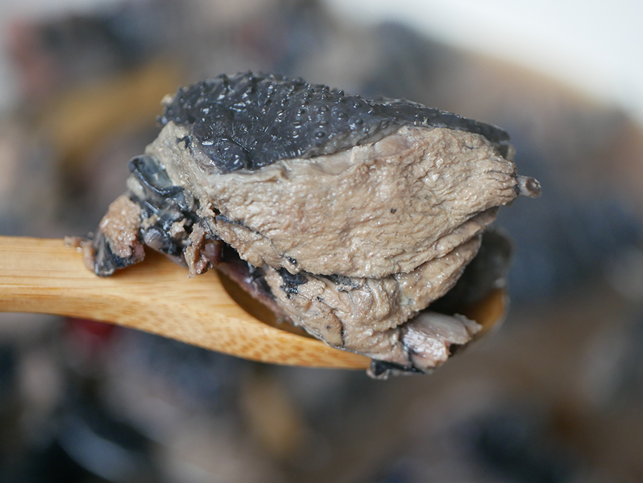 【混董創食開箱試吃團聚年菜】過年宅配年菜牛肉爐肉超多、軟嫩多汁的烏骨雞湯推薦｜國宴主廚料理輕鬆上桌~在家圍爐好幫手 (11).png