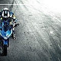 photo_gsx-r125al8_action_14.jpg