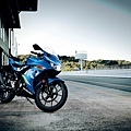 photo_gsx-r125al8_action_16.jpg