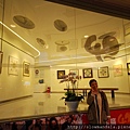 201110畫展-佈展-17.JPG