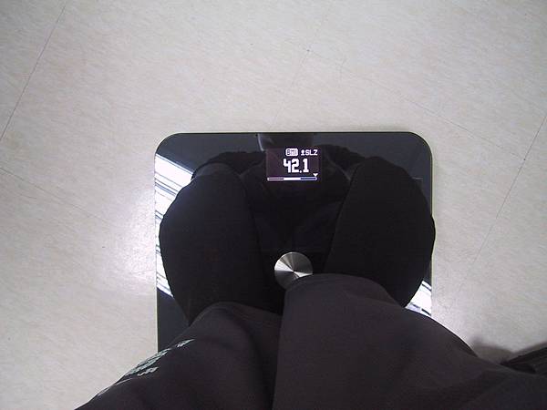 顯示BMI (身高已經透過USB輸入進去) 顯示BMI (身高已經透過USB輸入進去)