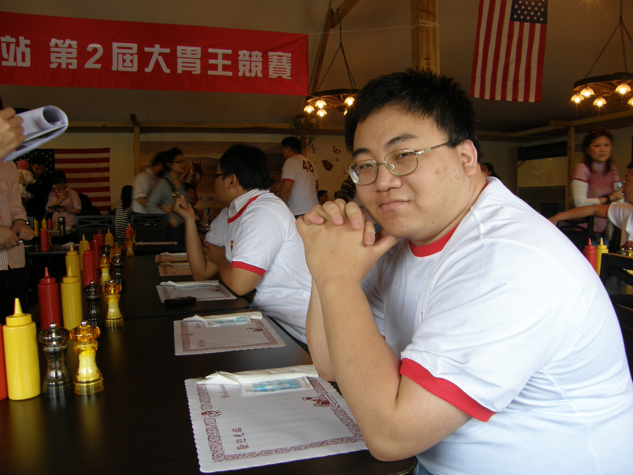 賽前準備: 入座 賽前準備: 入座