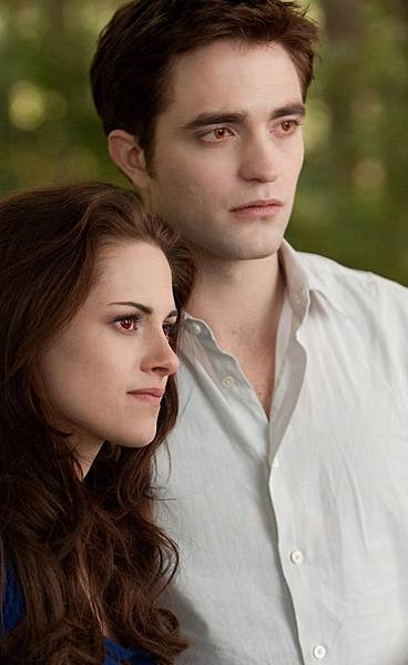 breaking-dawn-part-2-poster (42)