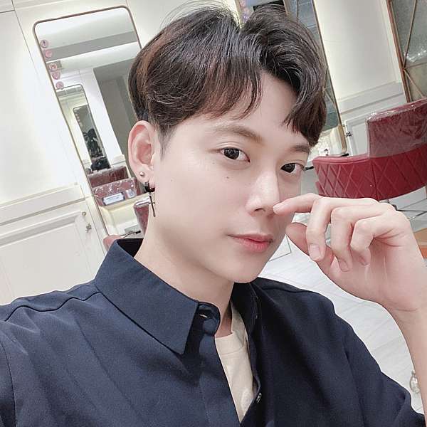 2020韓系男士燙髮 逗號瀏海 六四分 東區 Mpalace 燙髮 壓貼燙 韓式 男生剪髮 男生燙髮 Mpalace X Renee 痞客邦