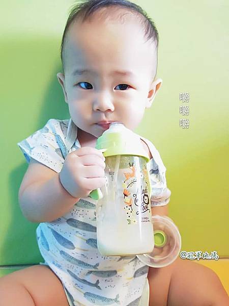 小獅王辛巴 simba PPSU奶瓶 自動把手奶瓶 水杯60.jpg 小獅王辛巴 simba PPSU奶瓶 自動把手奶瓶 水杯60.jpg