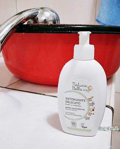 膏純淨生活提案 純淨貝拉Natura Bella 貝拉寶貝有機低敏洗沐 有機燕麥泡泡浴露 洗髮沐浴露 有機金盞花護膚膏 屁屁膏 嬰兒油 按摩油 07.jpg 膏純淨生活提案 純淨貝拉Natura Bella 貝拉寶貝有機低敏洗沐 有機燕麥泡泡浴露 洗髮沐浴露 有機金盞花護膚膏 屁屁膏 嬰兒油 按摩油 07.jpg