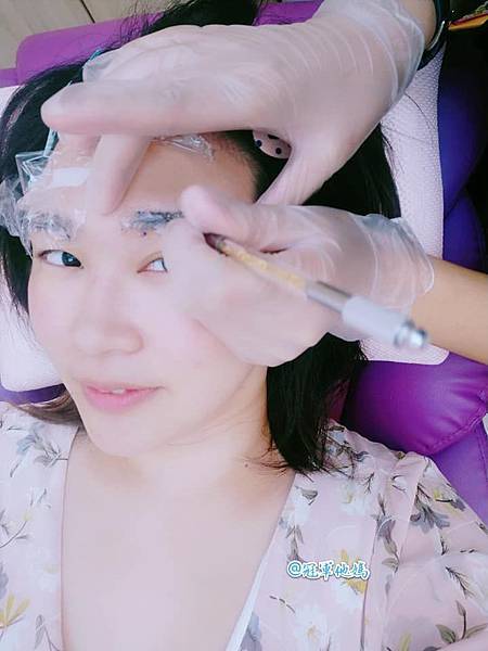 Face Art 紋繡熱蠟館 霧眉 飄眉 紋眉 繡眉 差別 比較 半永久定妝 熱蠟除毛 巴西式全除 腋毛 胸毛 腳毛 腿毛 手毛 台中 臺中 南屯 水晶嘟嘟唇36.jpg Face Art 紋繡熱蠟館 霧眉 飄眉 紋眉 繡眉 差別 比較 半永久定妝 熱蠟除毛 巴西式全除 腋毛 胸毛 腳毛 腿毛 手毛 台中 臺中 南屯 水晶嘟嘟唇36.jpg
