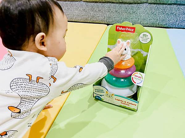 Fisher Price 費雪 LINKIMALS聯萌家族 費雪玩具 玩具推薦 優質玩具 奇哥 奇哥總代理 周歲送禮 週歲送禮 生日禮物 聖誕禮物 寶寶玩具 聲光玩具 套圈圈 益智玩具 故事機 聲光玩具組10.jpg