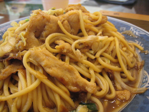 20090304-02 午餐是左撇子雞肉炒麵