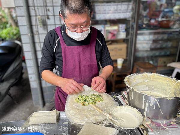 宜蘭美食》三星阿琴春捲｜超邪惡一吃就上癮，外酥內鮮甜，銅板價