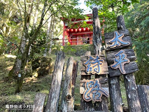 宜蘭縣最高廟宇《鎮安宮》具有靈氣，靜謐隱藏在深山之中，就在雲