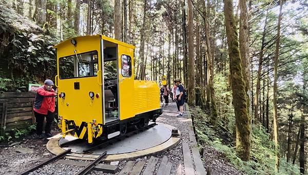 宜蘭》「太平山蹦蹦車+茂興懷舊步道」旅遊全攻略｜教你如何美拍