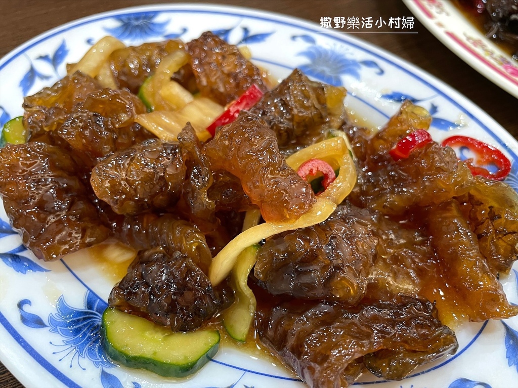 【一鑫園】蘭陽經典特色小菜、手工燒賣、滿滿海鮮和蚵仔蓋飯超吸