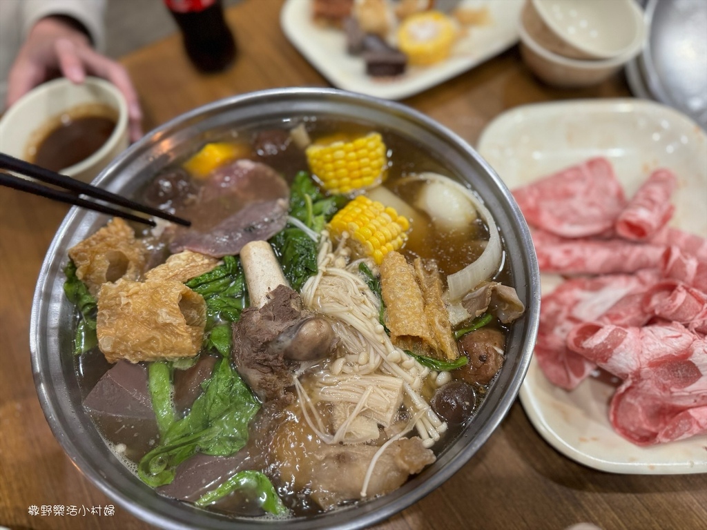 宜蘭唯一羊肉爐吃到飽【李家莊羊肉爐】冰箱食材任你拿，還有羊肋