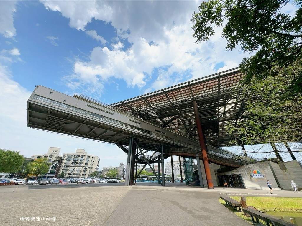 彷彿太空飛船的天空藝廊【羅東文化工場】結合運動、遊憩、文化展