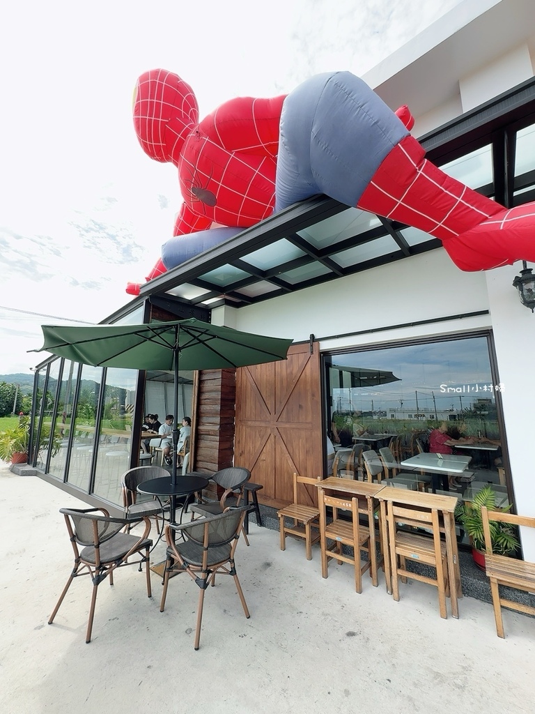 宜蘭礁溪必訪山邊田野旁絕美的景觀咖啡廳巨型蜘蛛人吸睛又好 宜蘭礁溪必訪山邊田野旁絕美的景觀咖啡廳巨型蜘蛛人吸睛又好