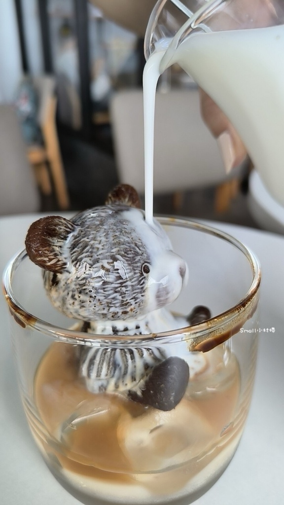 宜蘭礁溪必訪山邊田野旁絕美的景觀咖啡廳巨型蜘蛛人吸睛又好 宜蘭礁溪必訪山邊田野旁絕美的景觀咖啡廳巨型蜘蛛人吸睛又好