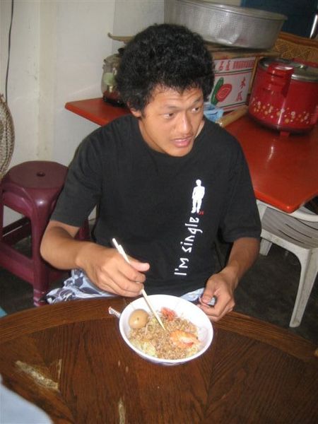 香腸吃乾麵