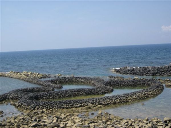 雙心石滬下面