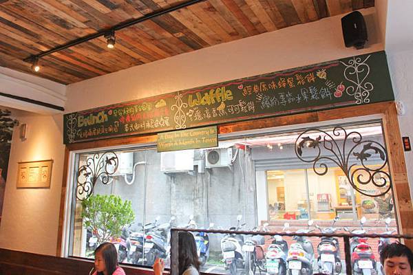 IMG_0185.jpg IMG_0185.jpg