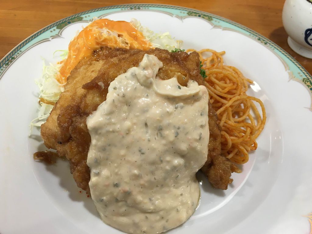 16冬日本遠征4日目後編 アニメイト宮崎店 おぐら本店のチキン南蛮 蔦屋書店 Pちゃんの地球ヲタ化アジト2nd 痞客邦