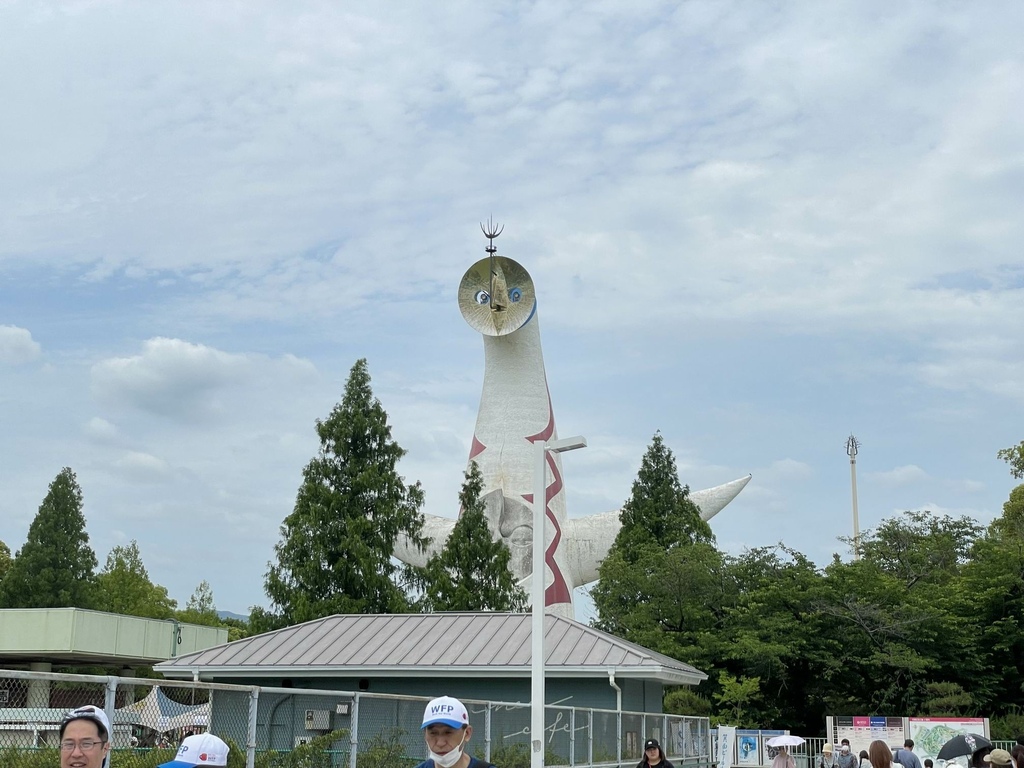 (未完)万博記念公園、国立民族学博物館中庭-タクティクスオウ