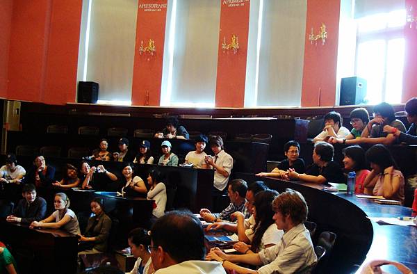 DAY004 (3).JPG DAY004 (3).JPG