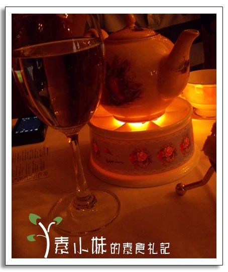 伯爵茶 古典玫瑰園 台中素食蔬食食記.jpg