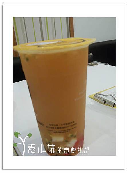 水果爆蛋冰茶 nu pasta杯杯麵 台中嶺東素食蔬食食記拷貝.jpg