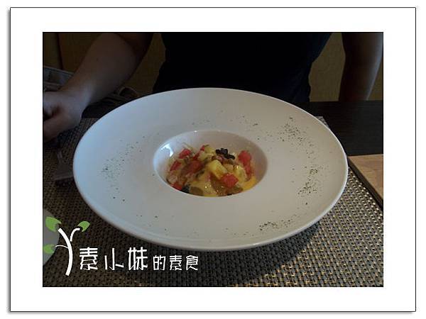 沙拉 不老天蔬食料理 台中素食蔬食食記 拷貝