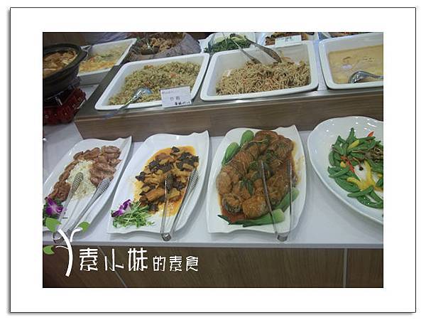 菜7 大紅花時尚蔬食百匯  台中素食蔬食食記 拷貝