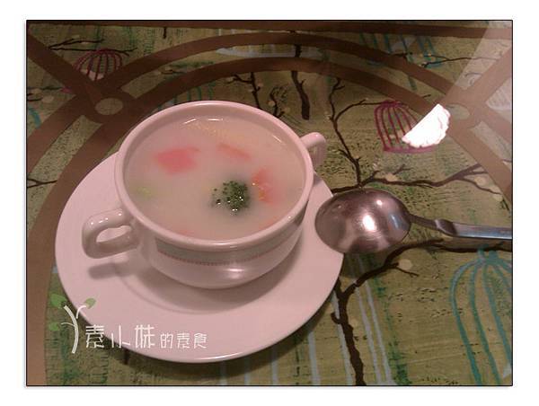 濃湯 Yellow I Green 塔羅蔬食咖啡 台中素食蔬食食記 濃湯 Yellow I Green 塔羅蔬食咖啡 台中素食蔬食食記