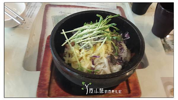 泡菜石鍋拌飯 巴甜養生蔬食咖啡簡餐 嘉義市東區素食蔬食食記.jpg