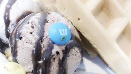 MM巧克力跟冰淇淋.jpg