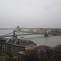 雨濛濛的多瑙河