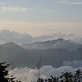 近塔塔加登山口路旁雲海