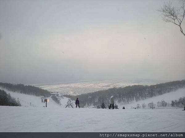 031.天色漸暗,雪場燈都開了