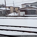56.連鐵軌也積滿雪.jpg