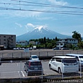 21.離開河口湖路上還是一直可以看到富士山.jpg