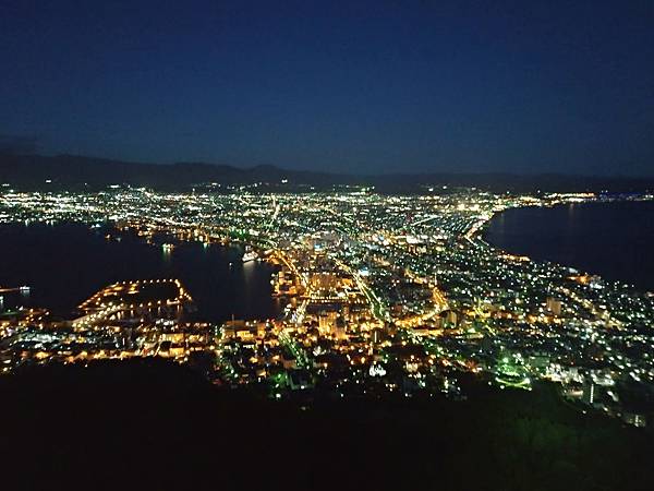 09.函館山夜景(不同相機拍攝).jpg