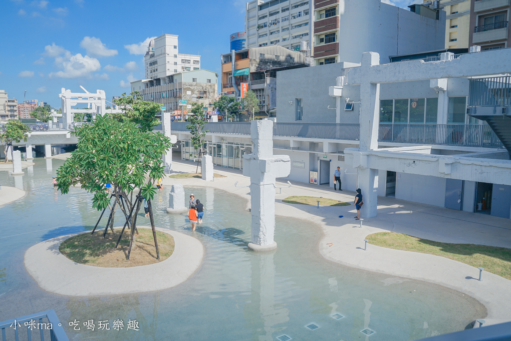 道達旅店 ▏河樂廣場旁高CP值舒適旅店 想玩水~走20秒就到啦。近神農街、國華街商圈 想吃小豪洲也走的到。台南住宿