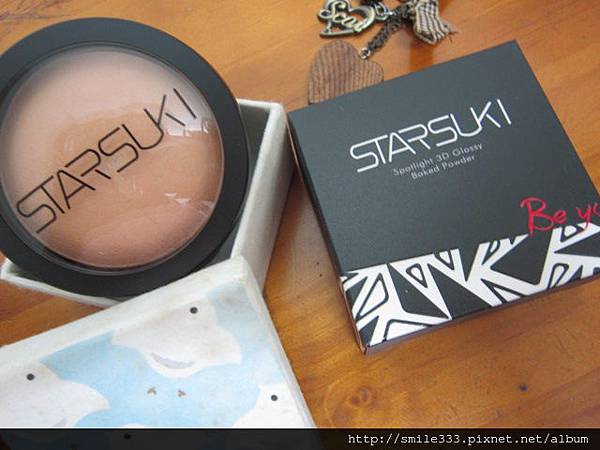 會呼吸的清爽自然底妝~ STARSUKI Spotlight 3D光效持色粉餅