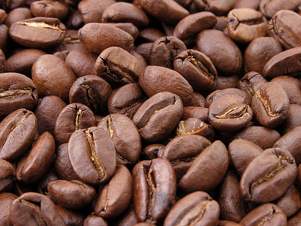 800px-columbiaRoasted_coffee_beans.jpg