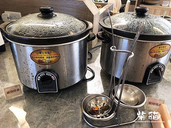 IMG_9837.jpg IMG_9837.jpg