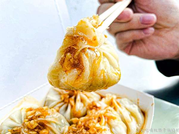 食記 台中 大甲銅板美食第四彈 阿富小籠湯包 多汁湯包蒜醬必加 在地人推薦的路邊攤排隊美食 食記 台中 大甲銅板美食第四彈 阿富小籠湯包 多汁湯包蒜醬必加 在地人推薦的路邊攤排隊美食