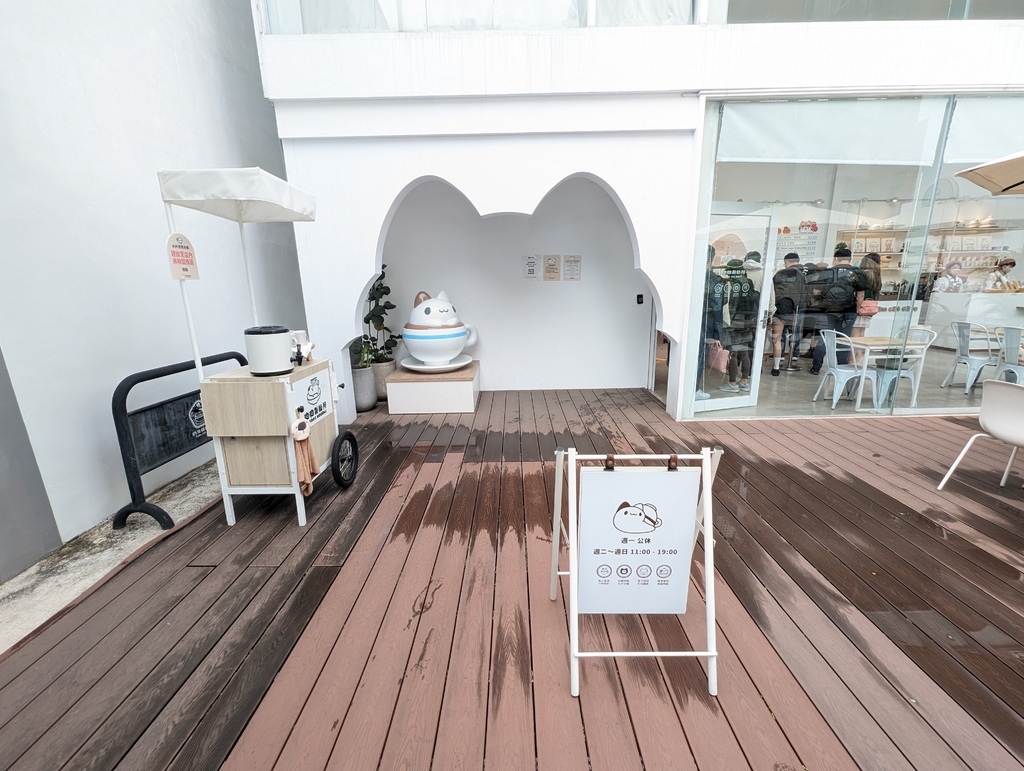 台中「奶泡貓咖啡 FOAM CAT CAFE」